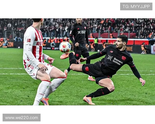 乌拉圭联赛门将禁区内起脚破门引发普斯卡什奖热议